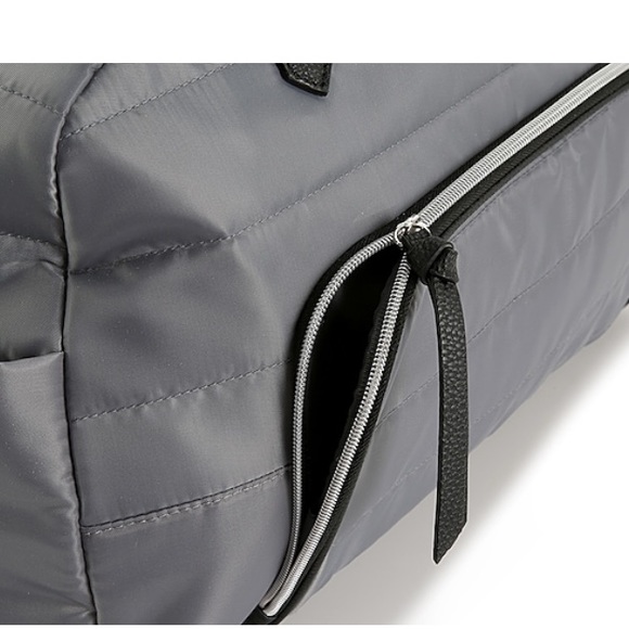 New Grey Duffle Bag - Picture 6 of 8